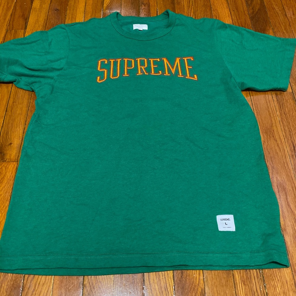 Supreme tee
